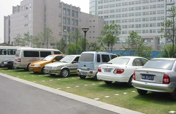 如果现在你手上有 30 万，你会全职写小说吗？